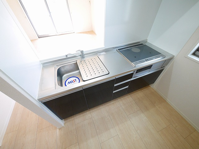 グランシャリオ瑠璃のキッチン|お料理しやすいキッチンです