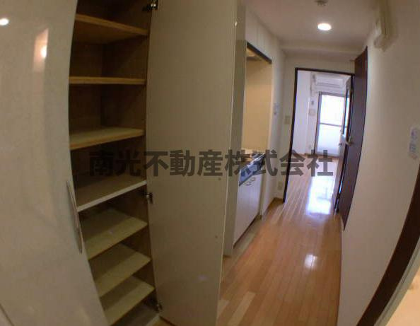 東大阪市永和２丁目の賃貸マンションの収納