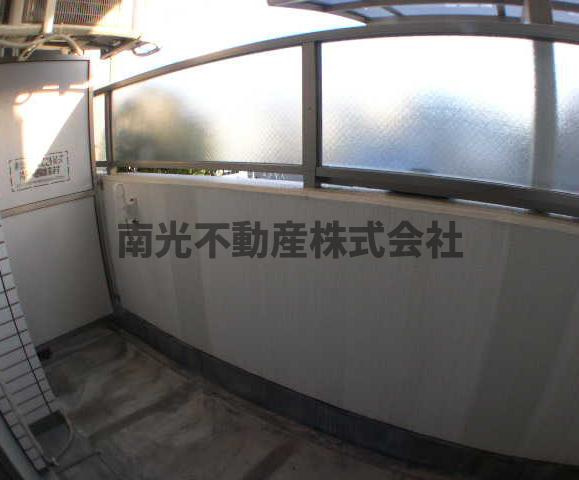 東大阪市永和２丁目の賃貸マンションのバルコニー