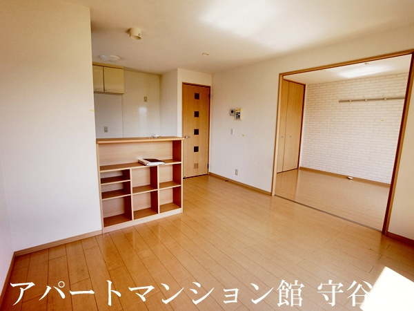 アプローズスクエアBの居間・リビング