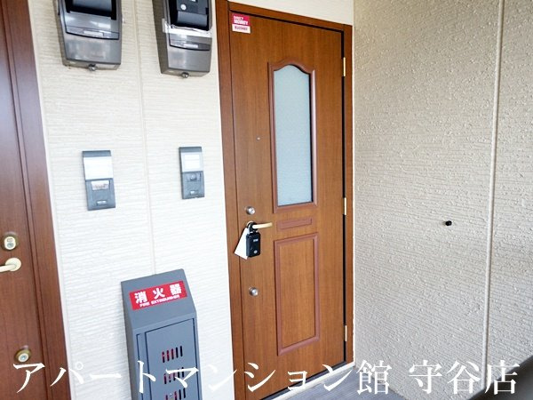 アプローズスクエアBのエントランス
