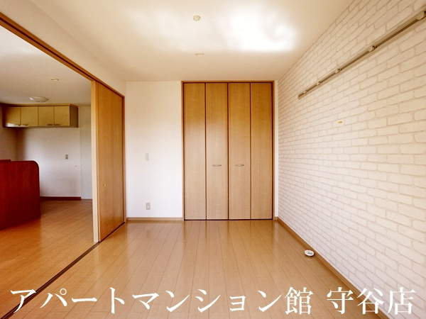 アプローズスクエアBの寝室