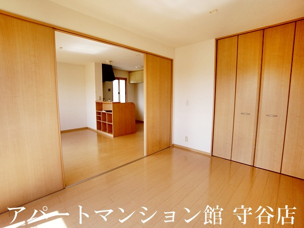 アプローズスクエアBの寝室