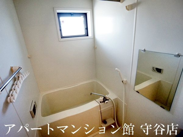 アプローズスクエアBの浴室