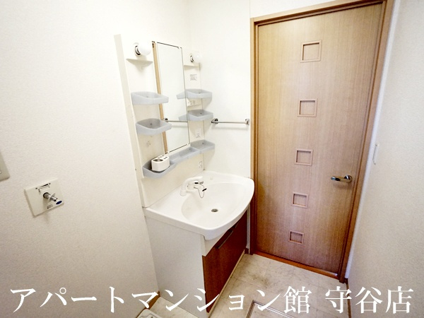 アプローズスクエアBの独立洗面台