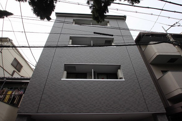 東大阪市菱屋西５丁目の賃貸マンションの外観