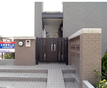 【エントランス】 | セードルⅡ | オートロックゲート付き