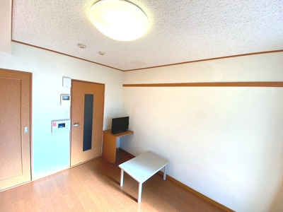 【居間・リビング】 | ミヨシ | 参考写真：同物件別室