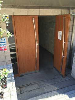 【エントランス】
