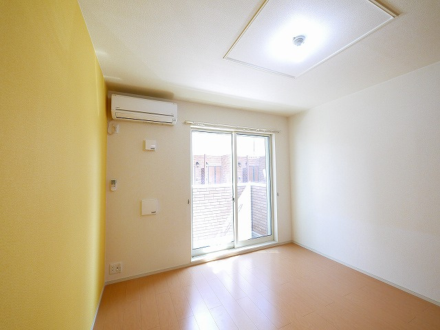 サンリット雅Ⅲの居間・リビング|おしゃれな居間です