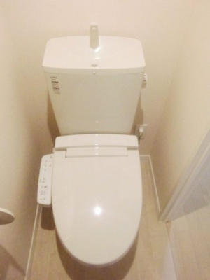 【トイレ】 | サンハイツD | 温水洗浄便座付き