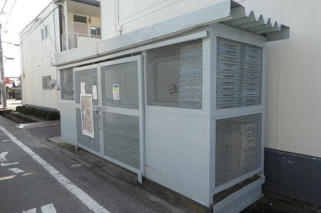 野田マンションＢのその他共用部分|建物横ゴミＳＴ