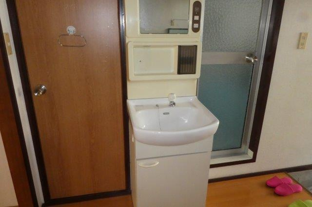 野田マンションＢの独立洗面台