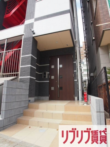 金太郎ヒルズ１００のエントランス