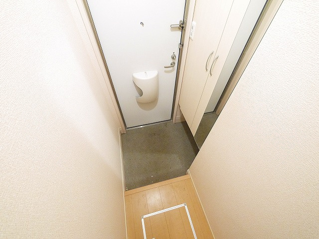 ヴィクトワールの玄関|きれいな玄関です