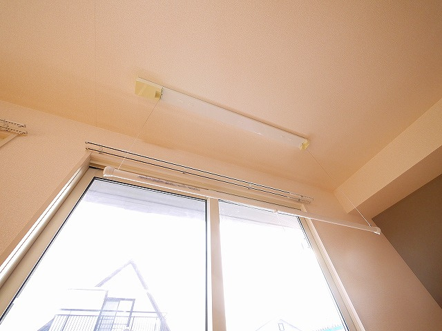 ヴィクトワール（神殿町）の設備|室内物干し