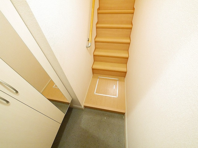 ヴィクトワールの玄関|落ち着いた玄関です