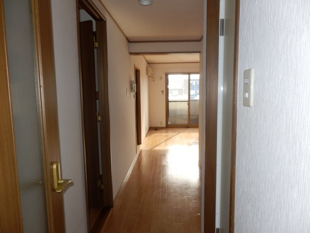 センチュリー21の玄関