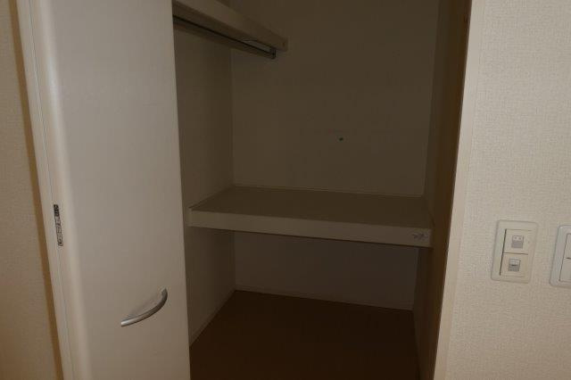 ルナールの収納|ウォークインクローゼット