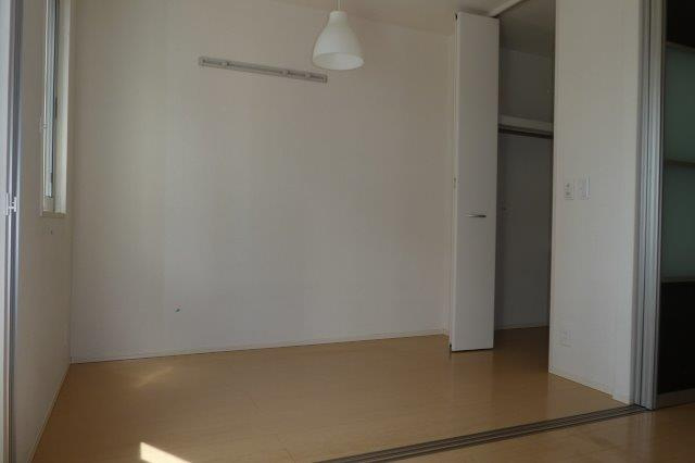 ルナールの洋室