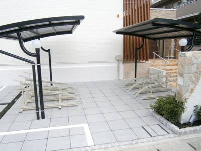 【その他共用部分】 | 舞浜Ⅱ | 屋根付き駐輪場