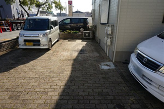 【駐車場】 | 平面駐車場