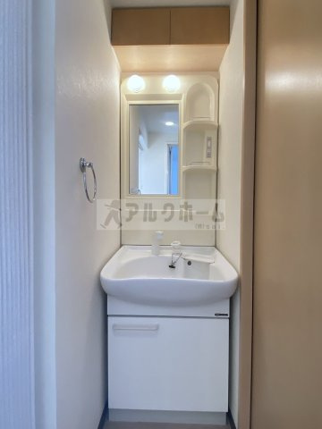 第1コーポ平野の独立洗面台