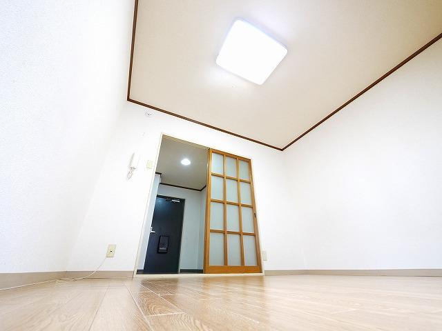 CASA天理の洋室|コンパクトで使いやすい洋室です