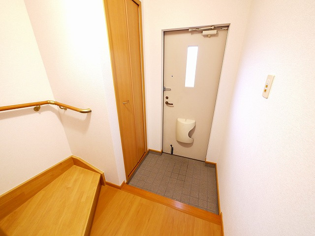 クアトロ　ヴィータの玄関|きれいな玄関です