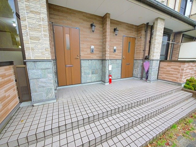 クアトロ　ヴィータのエントランス|エントランスです