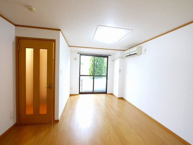 クアトロ　ヴィータの居間・リビング|ゆったりとした居間です