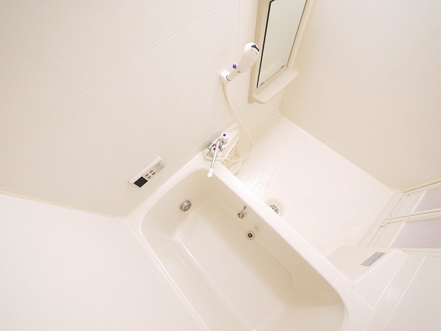 クアトロ　ヴィータの浴室|落ち着いた空間のお風呂です