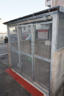 【その他共用部分】 | 敷地内扉付きゴミ置き場