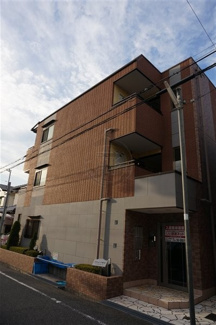 【外観】 | 綺麗で可愛らしいタイル張りの外観