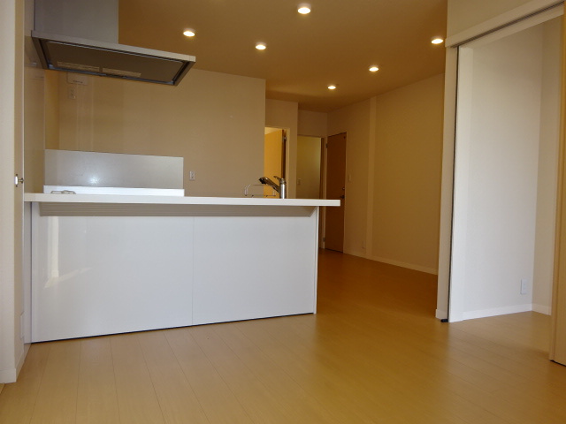 アジュール美和の居間・リビング|ダイニング