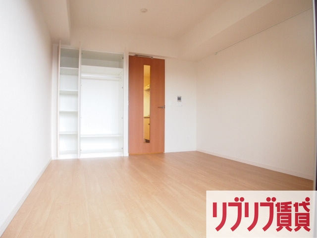 ヒューリックレジデンス千葉中央の居間・リビング