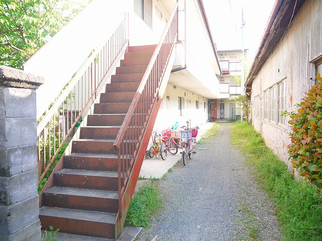 菖蒲池マンションのエントランス
