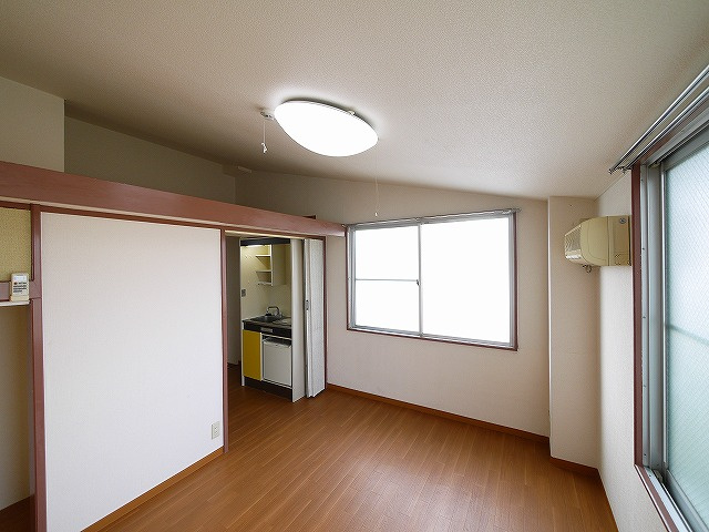 （仮称）三条大路１丁目マンションの寝室|落ち着いた色調の寝室です