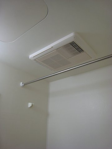 【設備】 | ワールド山中 | 浴室乾燥機付き