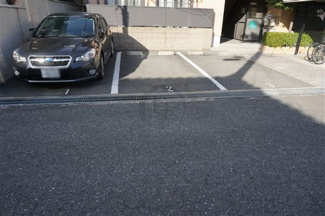 【駐車場】 | 平面駐車場