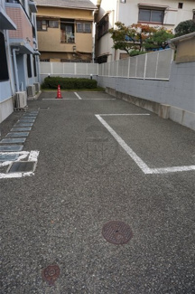 【駐車場】 | 平面駐車場