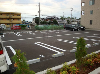 【駐車場】 | 平面駐車場