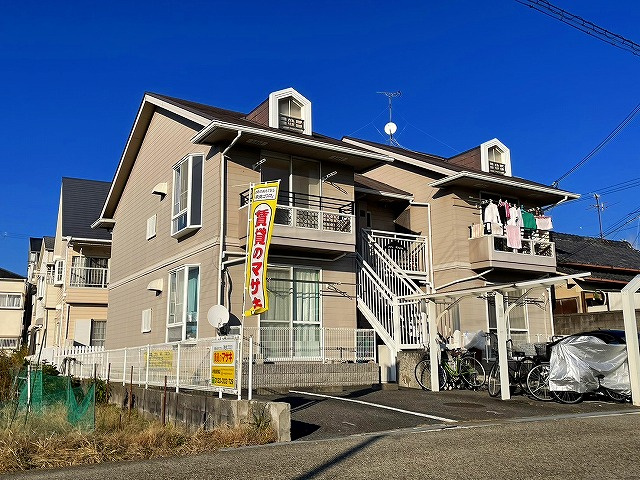 メゾングラッシュの外観|キレイな外観です。