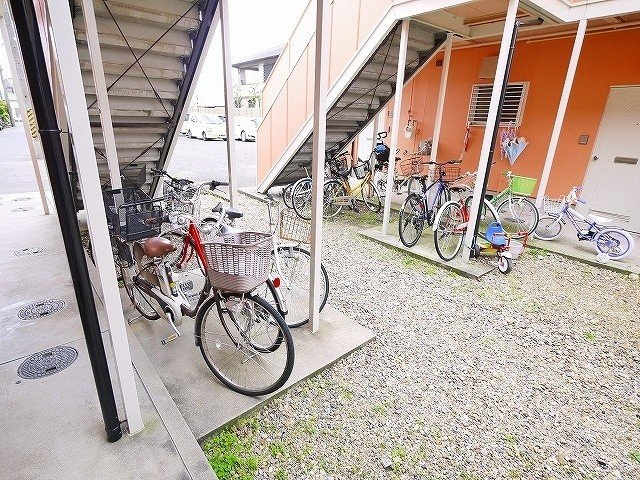 ハイツ四条大路Bのその他共用部分|駐輪場