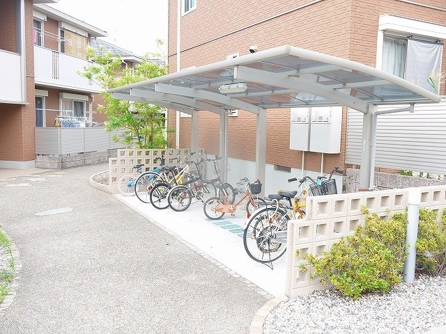 ラフィネ梅美台のその他共用部分|駐輪場