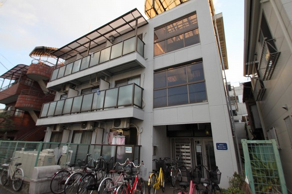 東大阪市小若江３丁目の賃貸マンションの外観