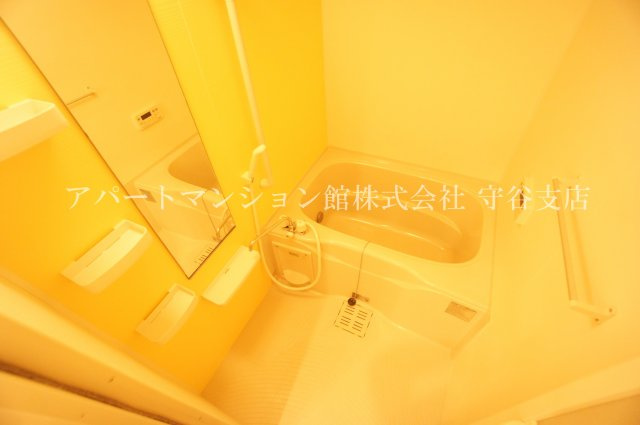 リシェコリーヌBの浴室
