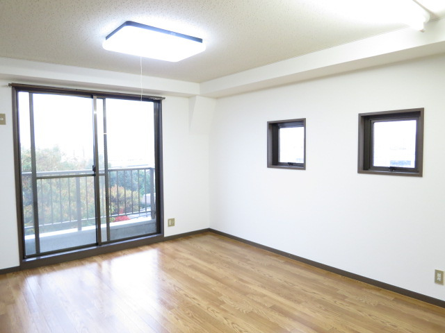 マンション阿沙多の居間・リビング