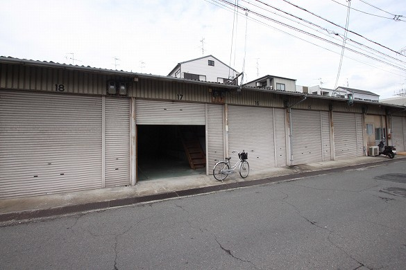 東大阪市友井２丁目の倉庫の外観