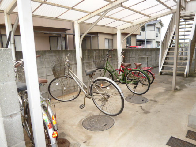 ラ・クプル93のその他共用部分|自転車置き場